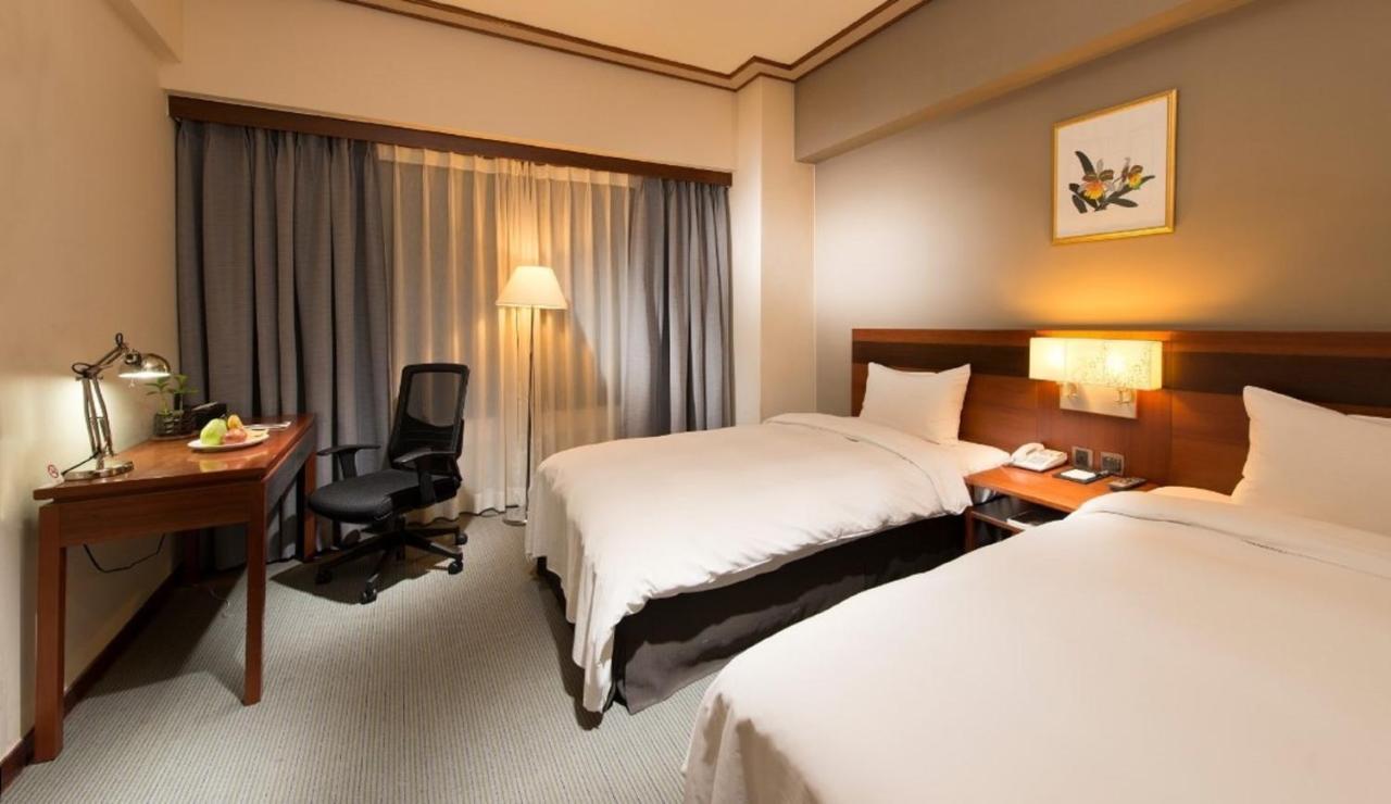 Guide Hotel Hsinchu Zhongyang Exterior photo