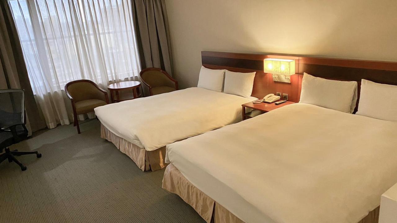 Guide Hotel Hsinchu Zhongyang Exterior photo
