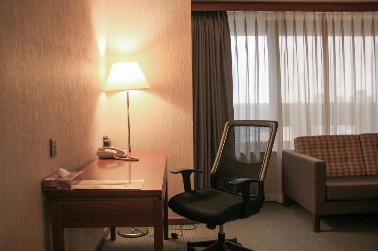 Guide Hotel Hsinchu Zhongyang Exterior photo